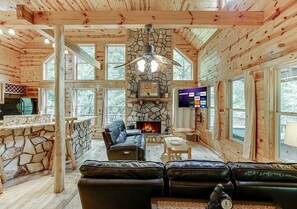 TV connectée, cheminée
