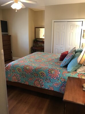 2 Schlafzimmer, Bügeleisen/Bügelbrett, kostenloses WLAN, Bettwäsche
