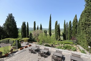 Birthday party area