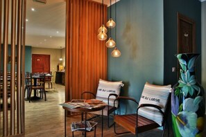 Lobby sitting area - Hotel Résidence du Pont de l'Oso (Lecci)