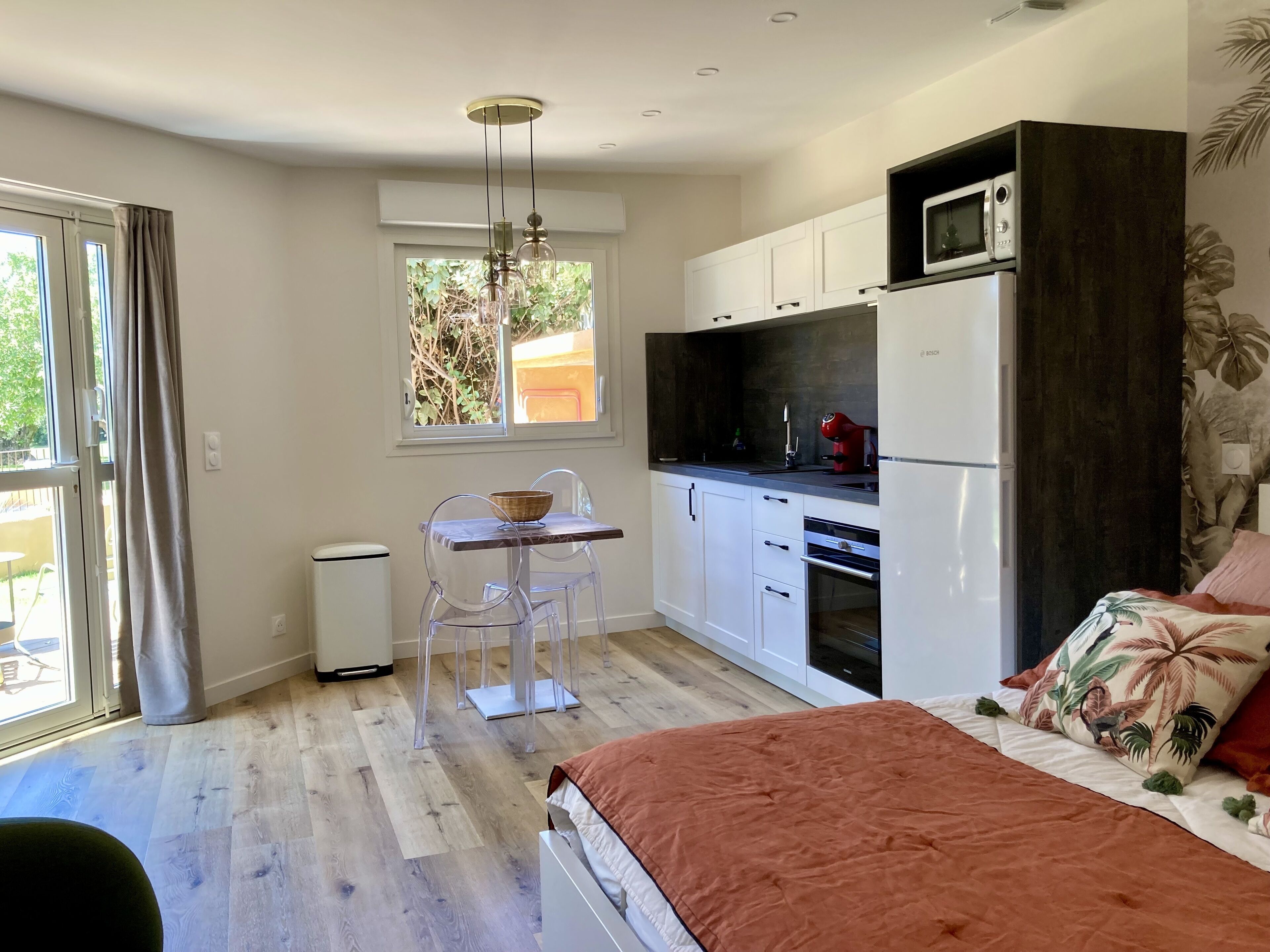 comfort studio | living area