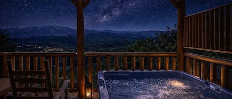 Tina de hidromasaje al aire libre