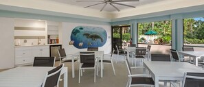 Dining - Bright & beautiful with lake and golf course views! (Bonita Springs)