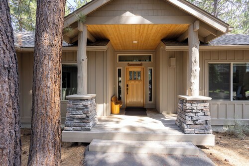 TIMB03 - Classic Lodge Style Home, Single Level, Ping Pong & Foosball, Hot Tub