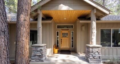 TIMB03 - Classic Lodge Style Home, Single Level, Ping Pong & Foosball, Hot Tub