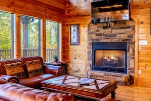 Smart TV, fireplace, DVD player