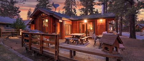 屋外ダイニングエリア