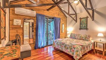 3 bedrooms, in-room safe, free WiFi, bed sheets