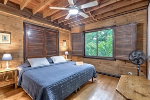 3 Schlafzimmer, Zimmersafe, kostenloses WLAN, Bettwäsche