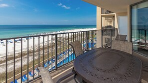Outdoor dining - Three Bedroom at Phoenix 5 with Reserved Parking (Orange Beach)
