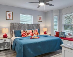 5 bedrooms, iron/ironing board, WiFi, bed sheets - SolMate-Free Pool heat til Mar1-Golf Cart Incl! (Destin)