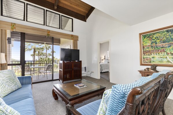 Televisión, reproductor de DVD y futbolito 