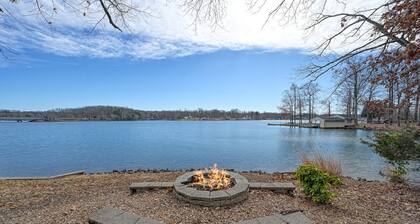 La maison parfaite au bord de l'eau du lac Anna! Bain à remous, porche filtré, vue imprenable!