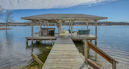The perfect Lake Anna waterfront home!