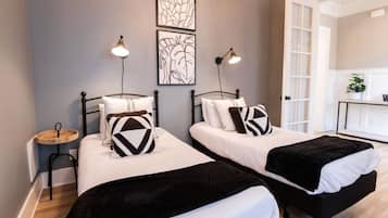 Iron/ironing board, travel crib, WiFi, bed sheets