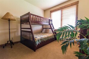 Condo, Multiple Beds (2107 Timberline Lodge, Trappeur's Cro) | 4 bedrooms, iron/ironing board, free WiFi, bed sheets