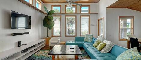 テレビ、DVD プレーヤー