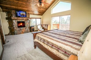 5 bedrooms, travel crib, free WiFi, bed sheets