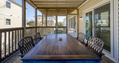 Suuri koti lähellä rantaa Broadkillissä!