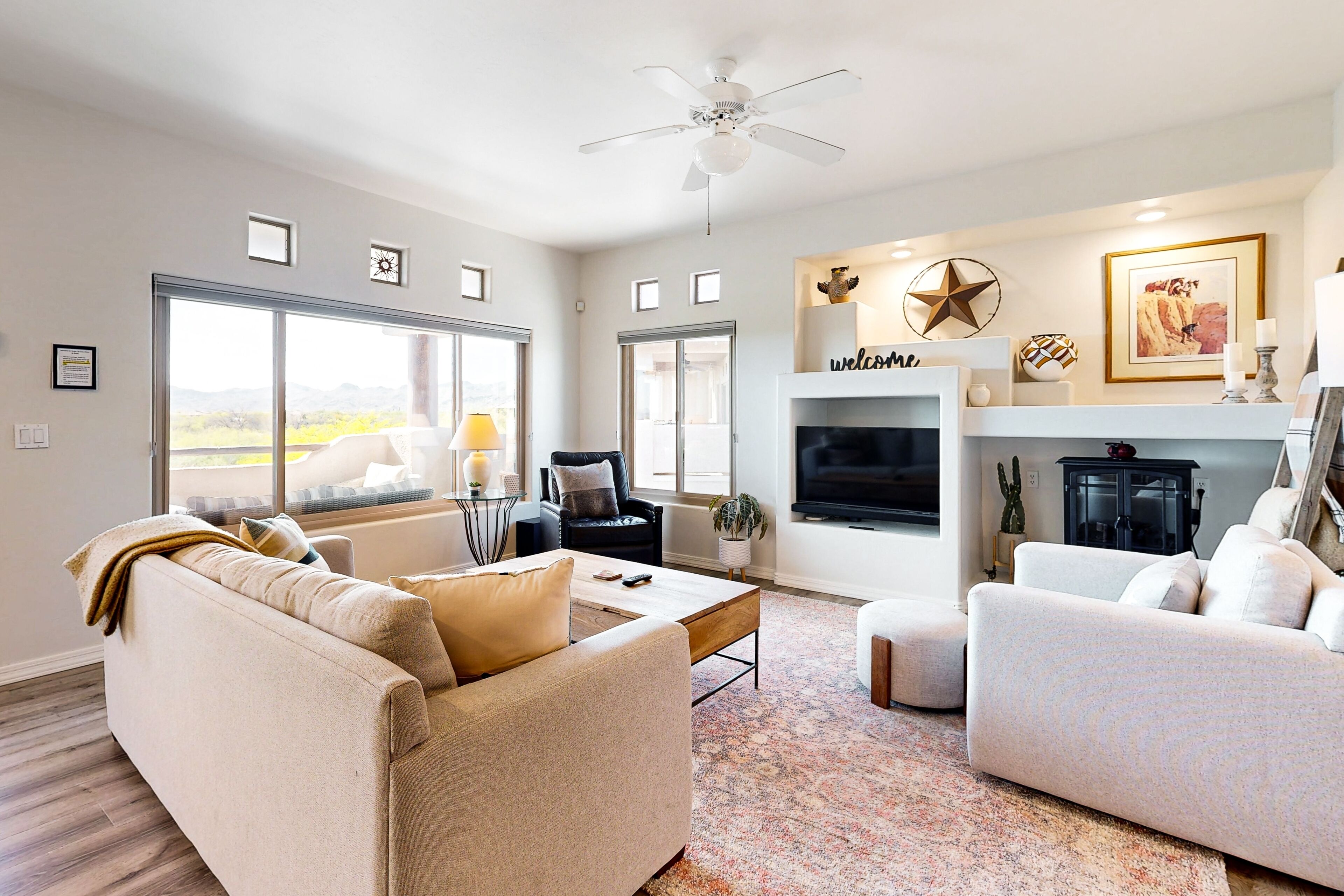 Mountain & desert view condo with fast WiFi, pool, hot tub & fitness room
