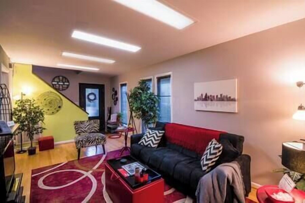 The Guest House * 2BR * Historic Uptown Charlotte