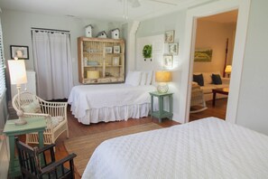 3 bedrooms, iron/ironing board, free WiFi, bed sheets - Screened Inn c1925! Quiet North End Duplex! Screened porch. Beach Access! (Tybee Island)