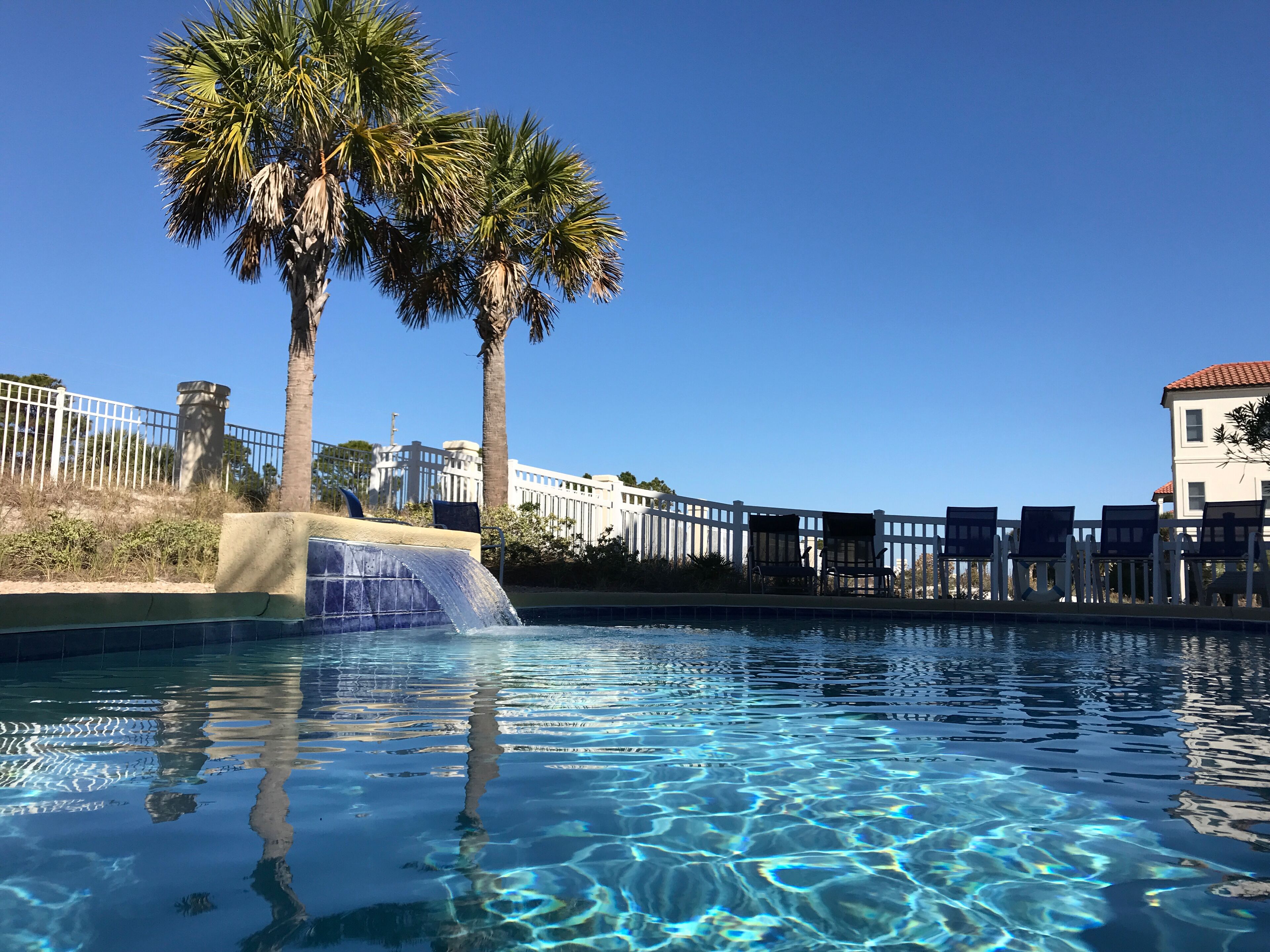 Beautiful 5 bedroom with PRIVATE POOL on Beach Boardwalk