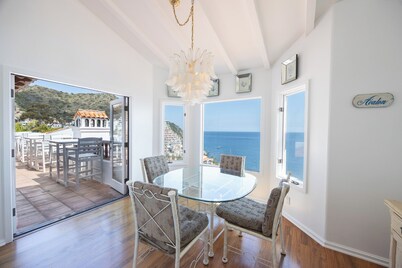 H180: Bright Villa, Panoramic Views, Golf Cart, WIFI, Fireplace