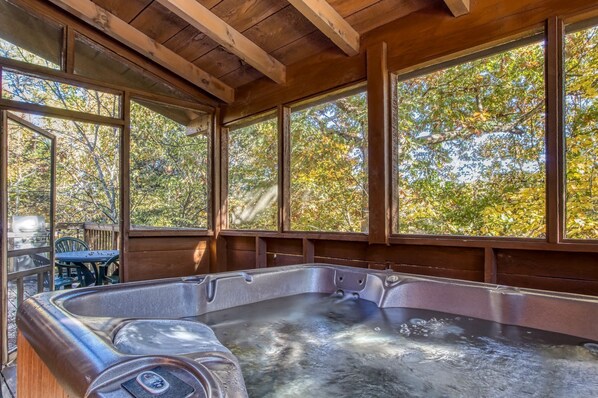 Indoor spa tub