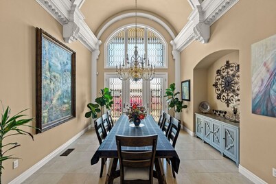##Wine Country Villa With Breathtaking Views!!