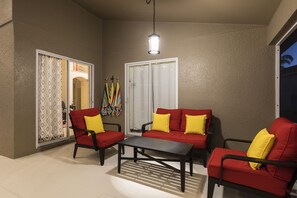 Interior - Remy's Refuge: Stylish & Fun 4BR Retreat with lake view. 10 mins to Disney! (Kissimmee)