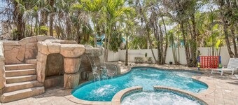 Resort Style Backyard! Private Dock and Beach Views! - Sea Spray