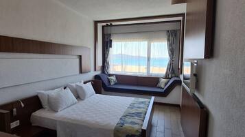 Deluxe Double Room, Non Smoking, Sea View | Minibar, in-room safe, desk, free WiFi