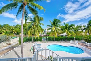 Imagen sin descripción, 5 de 50, botón