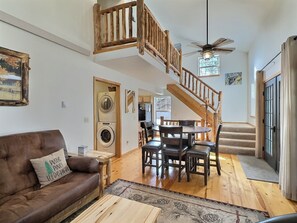 Smart TV, fireplace, Netflix, DVD player
