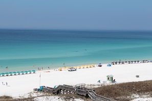 On the beach - 9th Fl Beachfront  Sandestin Condo with Private Beach Access. Beachside 1 4090 (Miramar Beach)