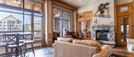 TV, fireplace, DVD player