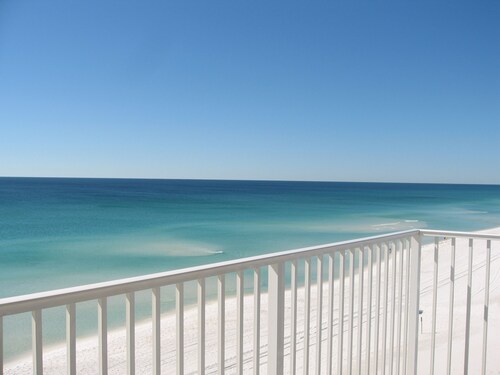 Ocean View! Beach Service! Sea Dunes 604!