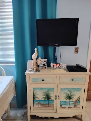 1 habitación, wifi y ropa de cama
