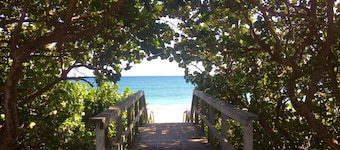 Steps to the Beach. Prime Location. Beach Bungalow Chic.