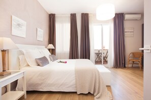 2 chambres, fer et planche à repasser, Wi-Fi gratuit, draps fournis