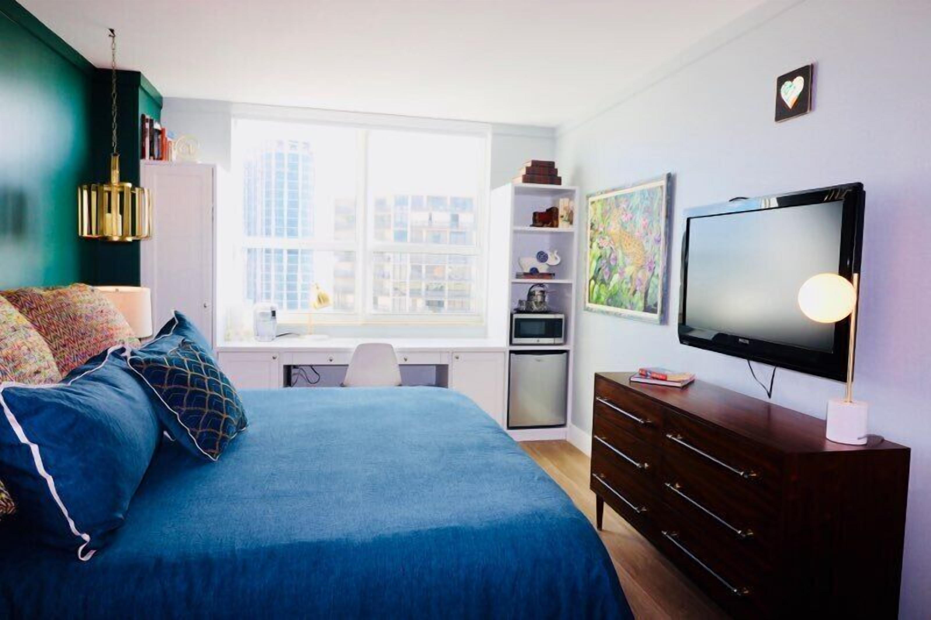 1 habitación, tabla de planchar con plancha y internet gratis 
