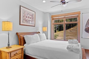 2 soveværelser, premium-sengetøj, strygejern/strygebræt