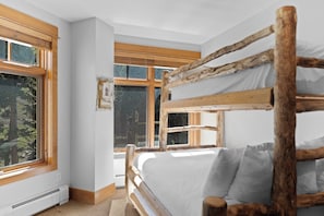 2 bedrooms, premium bedding, iron/ironing board, internet - True Ski-In/Ski-Out Condo w/ Spectacular Slope Views, Close to Shops & Dining (Keystone)