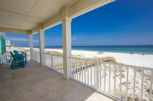 Beautiful House Directly On The Beach! Private house with fantastic views.