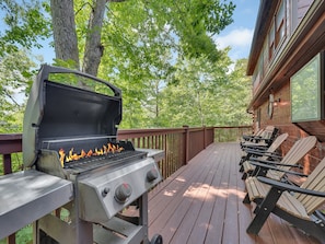 Property grounds - ER3 - Best of Both Worlds -Great location-Close to town (Pigeon Forge)