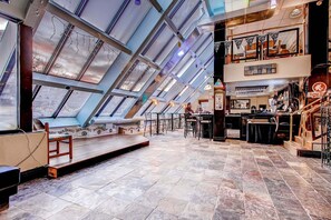 Bar (in der Unterkunft)