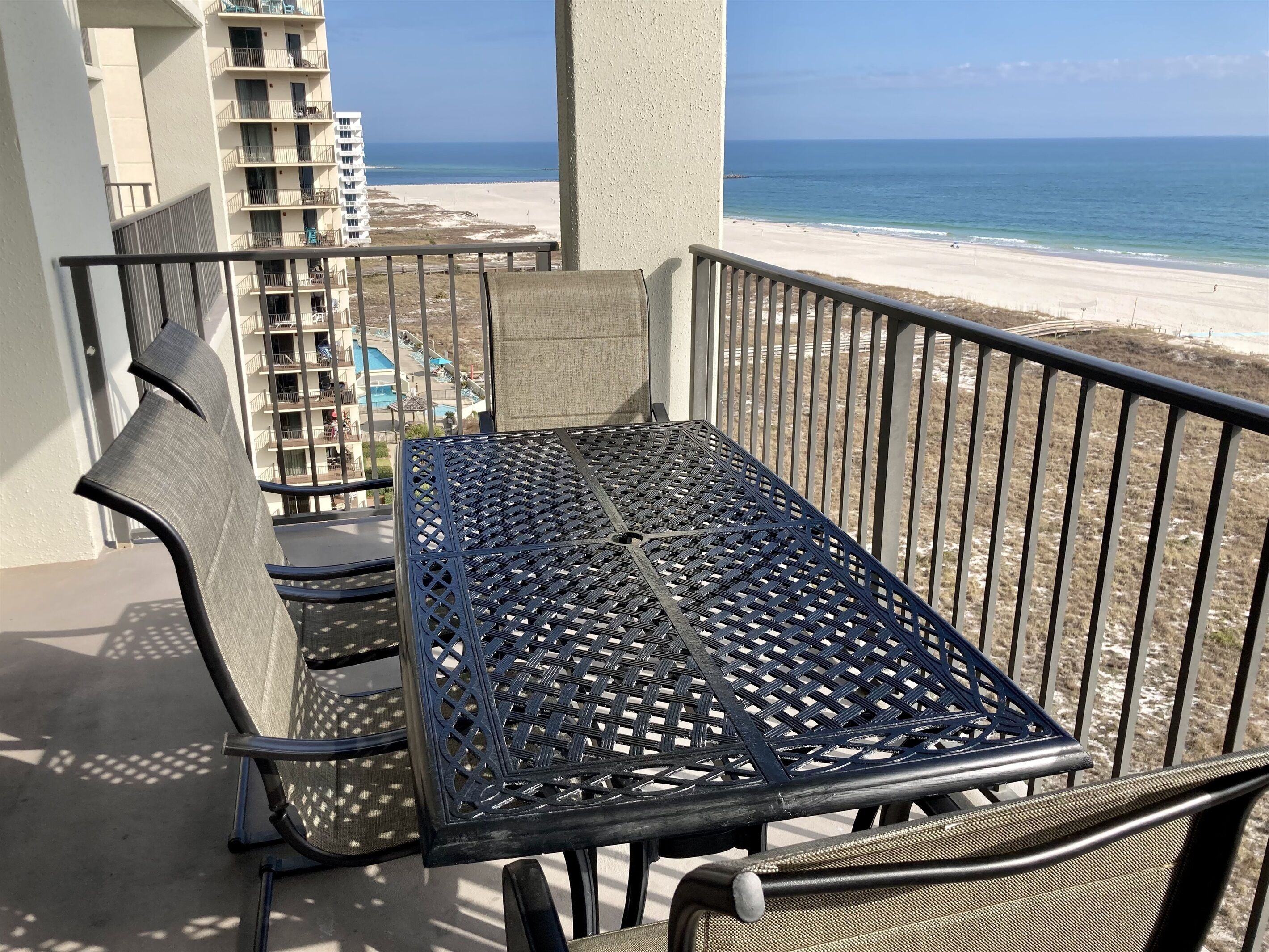 Beautiful Condo on the 10th Floor with Awesome Views & Parking Garage Access!