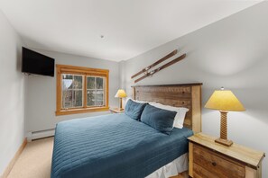 2 dormitorios, tabla de planchar con plancha, wifi y ropa de cama