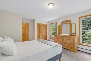 5 habitaciones, tabla de planchar con plancha y wifi gratis 